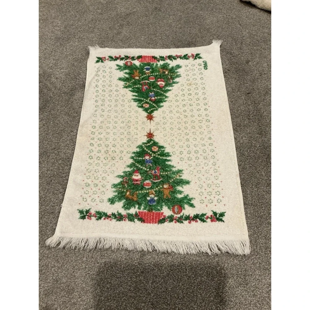 8 Vintage Christmas Washcloths/Hand Towels